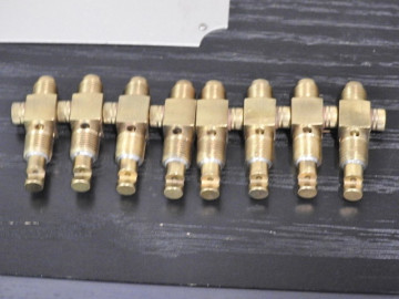 HILBORN FUEL INJECTION  NEW  30A DEFLECTOR NOZZLES ( .042" ORIFICE )